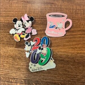 Disney Pink Minnie & Mickey Enamel Pin Set with 2009 Walt Disney World Pin